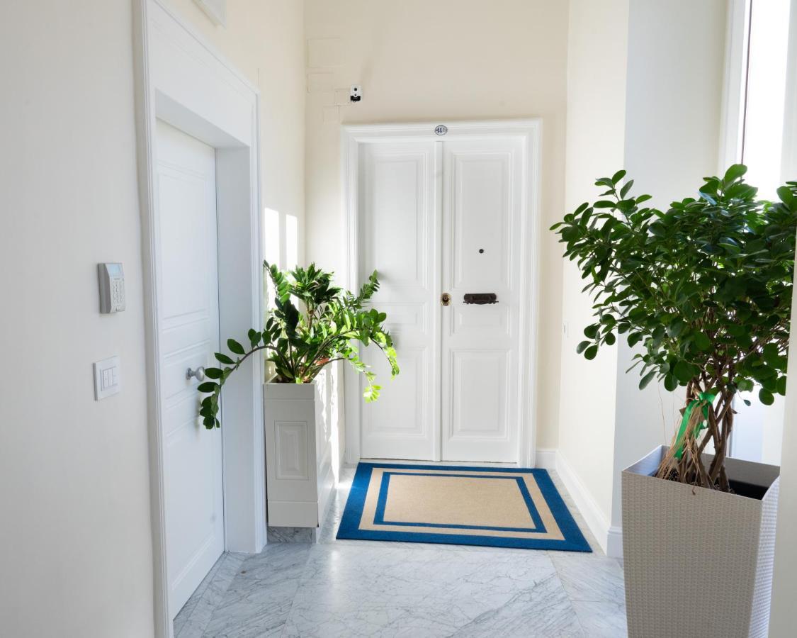 Bernini House Naples Hotel Exterior foto