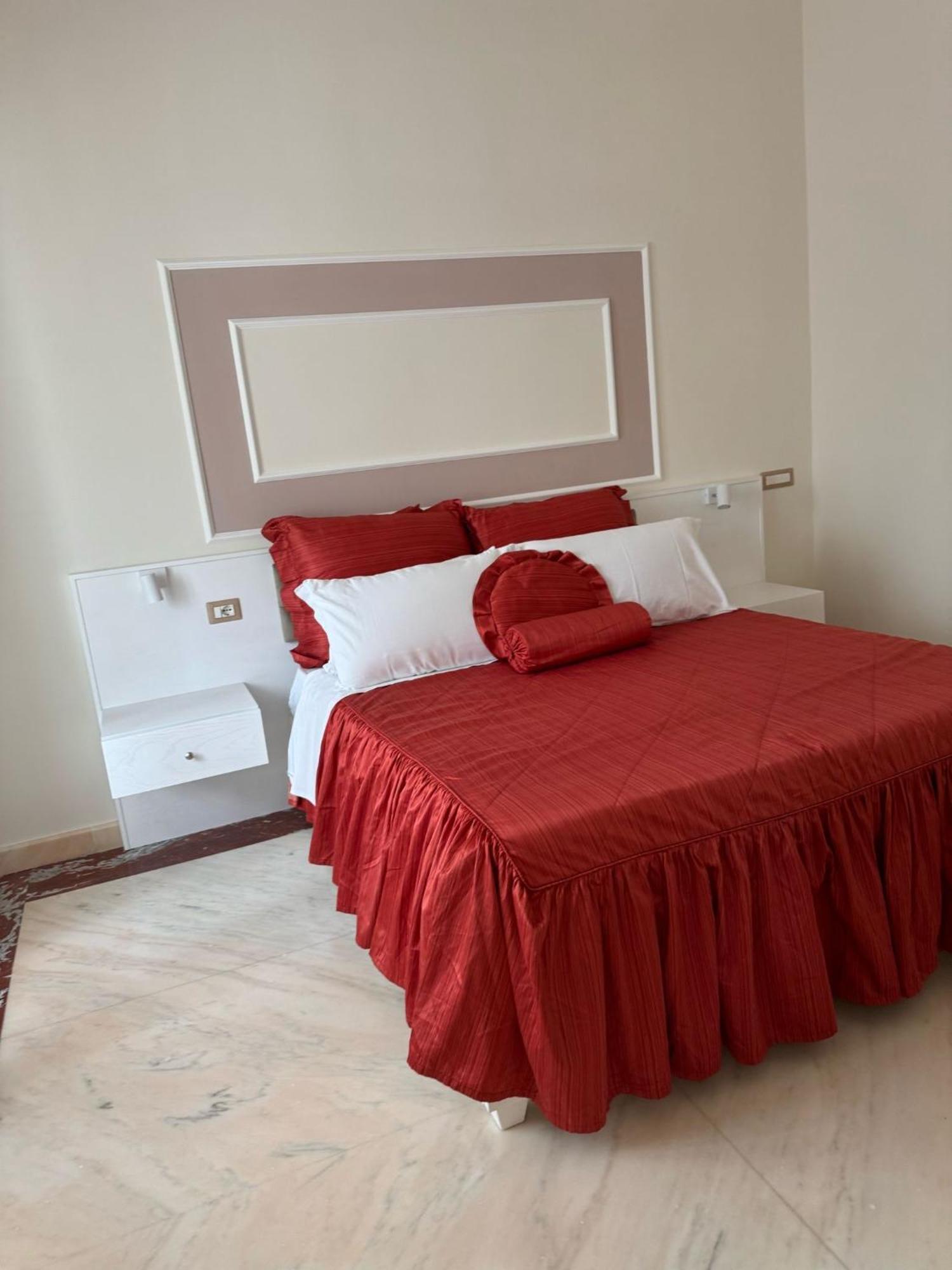 Bernini House Naples Hotel Exterior foto